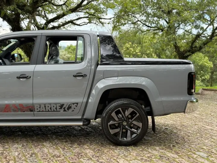 AMAROK 3.0 V6 TDI DIESEL BARRETOS 70 ANOS CD 4MOTION AUTOMÁT