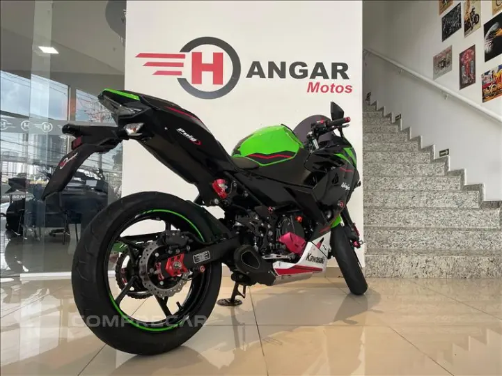 NINJA 400