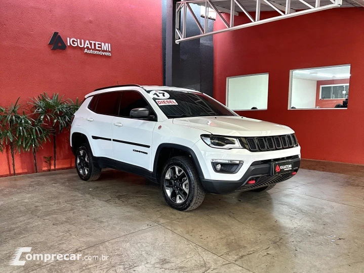 COMPASS 2.0 16V DIESEL TRAILHAWK 4X4 AUTOMÁTICO