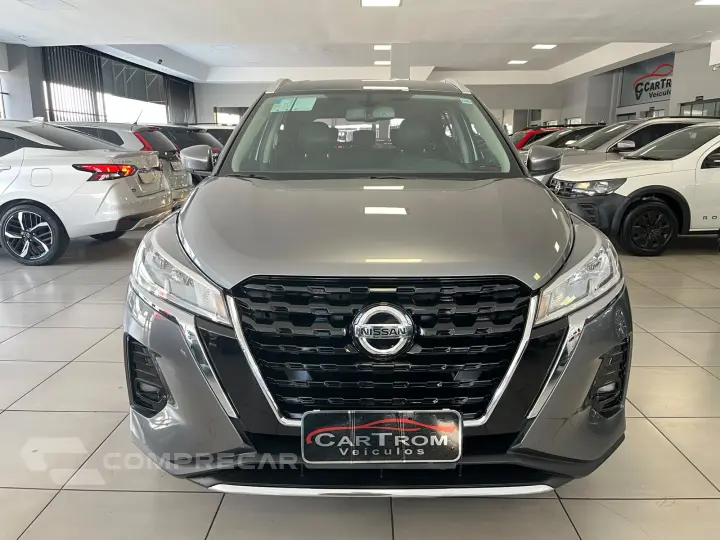 KICKS ADVANCE CVT