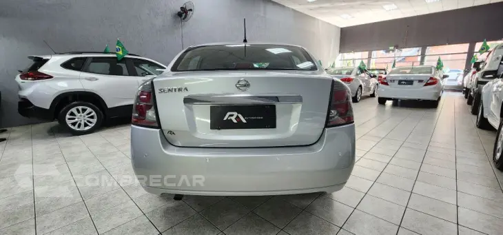 Sentra 2.0/ 2.0 Flex Fuel 16V Mec.