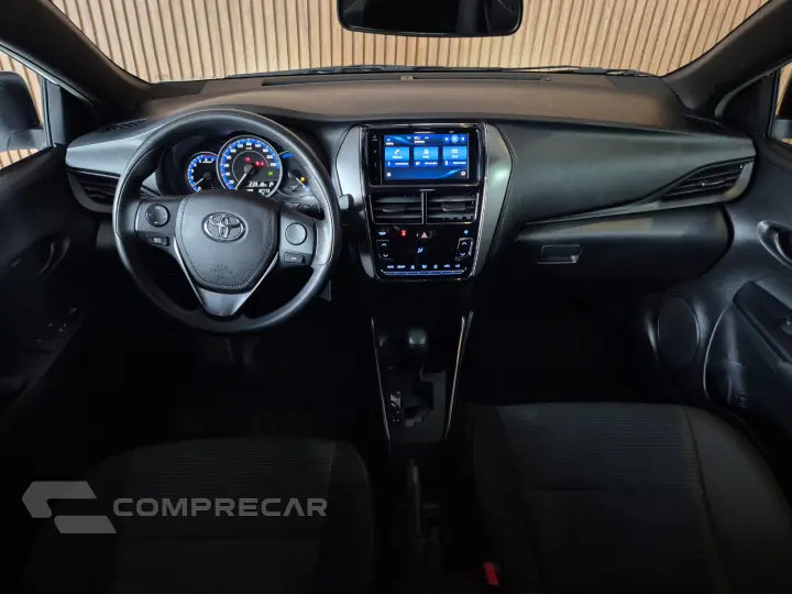 YARIS 1.5 16V XL