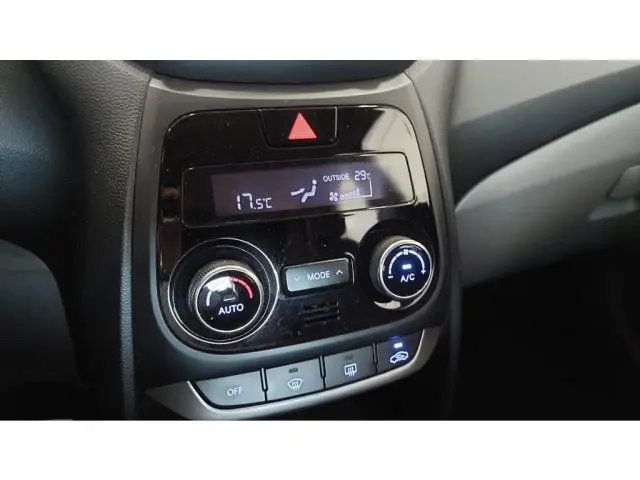 HB20S - 1.6 PREMIUM 16V 4P AUTOMÁTICO