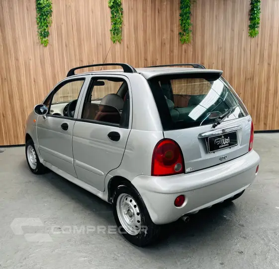 QQ 1.1 MPFI 16V