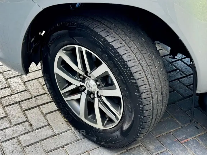 HILUX 2.8 SRX 4X4 CD 16V