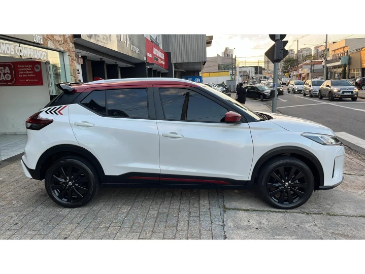 KICKS 1.6 16V FLEXSTART XPLAY XTRONIC
