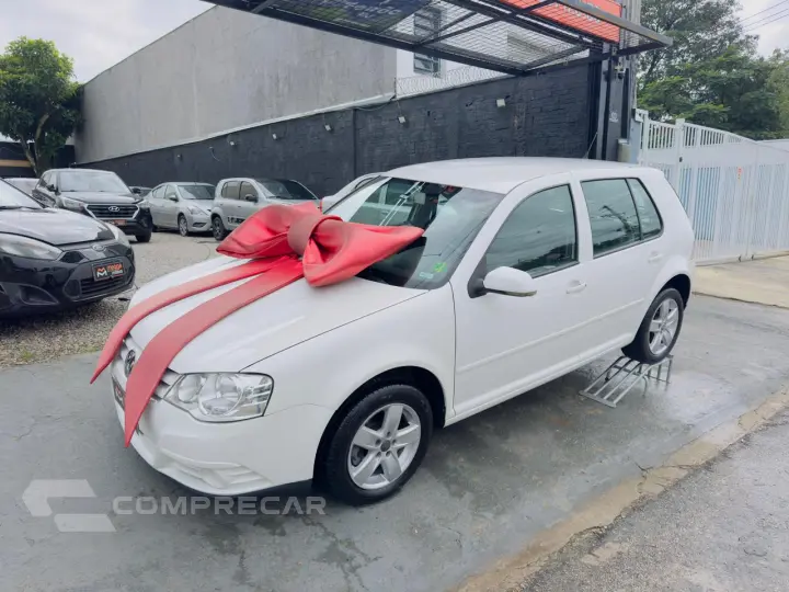 Golf 2.0 4P AUTOMÁTICO