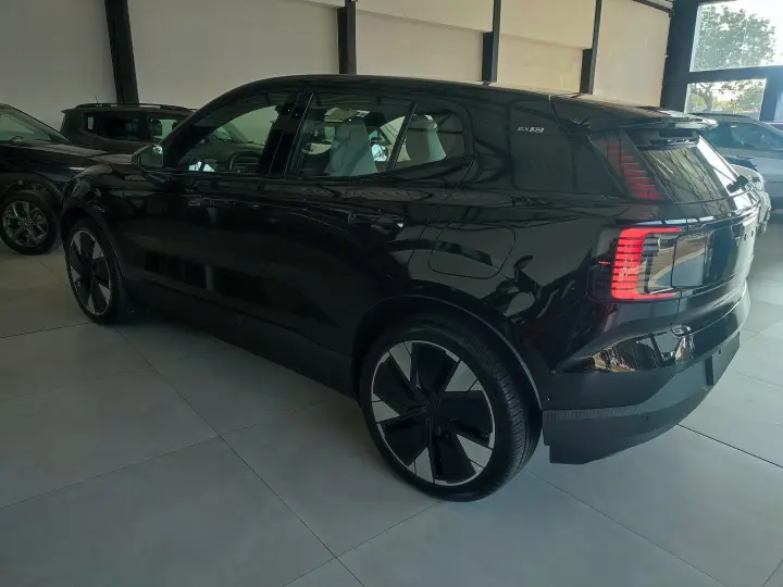 EX30 E60 ULTRA