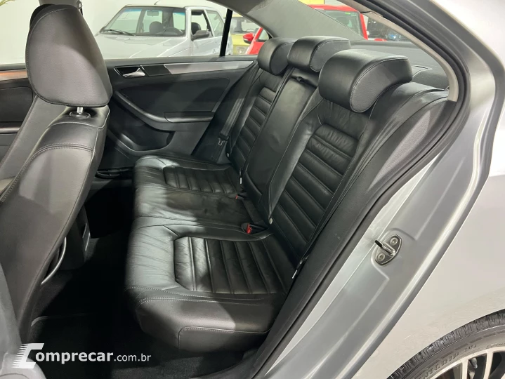 JETTA 2.0 TSI Highline 211cv