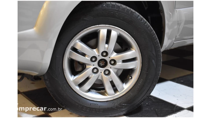 TUCSON - 2.0 MPFI GL 16V 142CV 2WD 4P AUTOMÁTICO