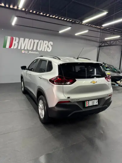 Tracker LT 1.0 Turbo Automática