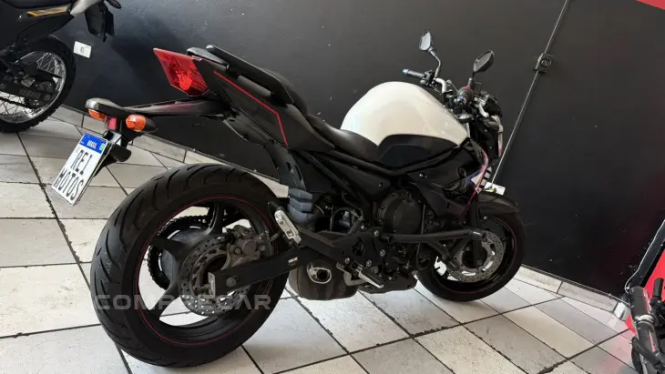 XJ6 N
