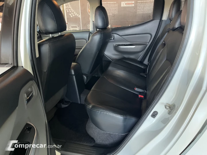 L200 TRITON 2.4 16V Turbo Sport Hpe-s CD 4X4