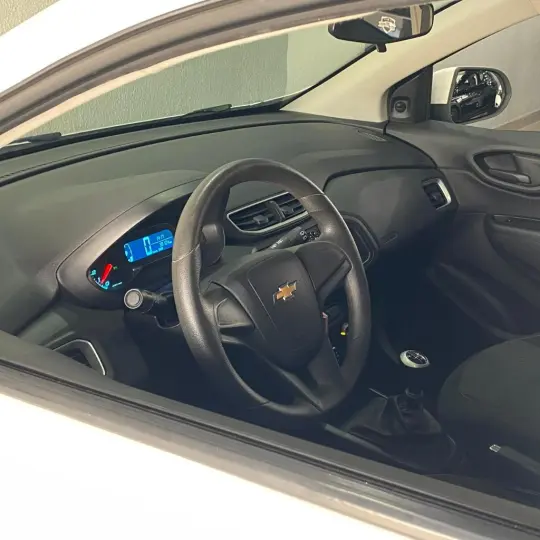 ONIX HATCH LT 1.0 8V FlexPower 5p Mec.