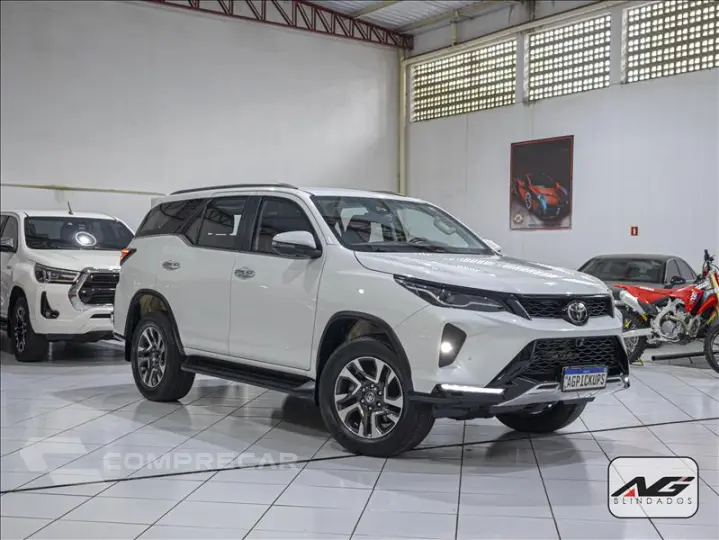 HILUX SW4 2.8 D-4d Turbo SRX Platinum 7L 4X4