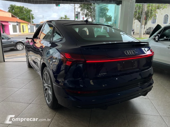 E-TRON ELÉTRICO SPORTBACK PERFORMANCE QUATTRO