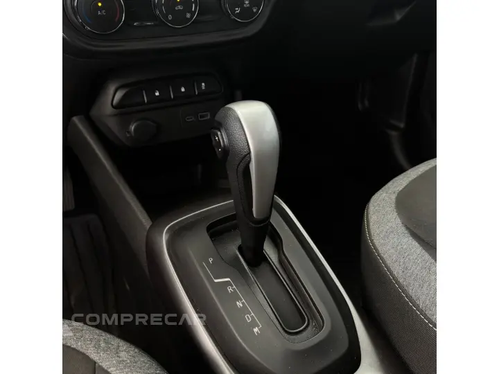 SPIN 1.8 LT 8V FLEX 4P AUTOMÁTICO