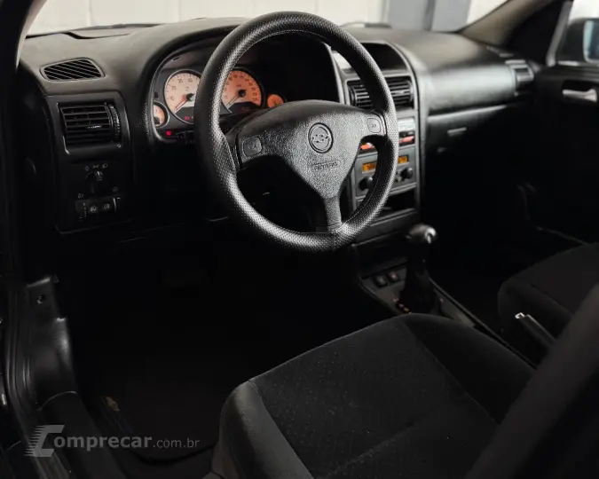 Astra Advant. 2.0 MPFI 8V FlexP. 5p Aut.