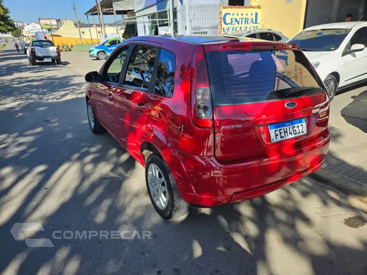 FIESTA 1.6 MPI Class Hatch 8V