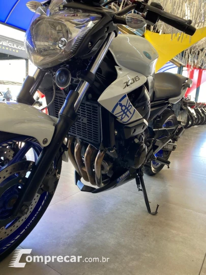 XJ6 N