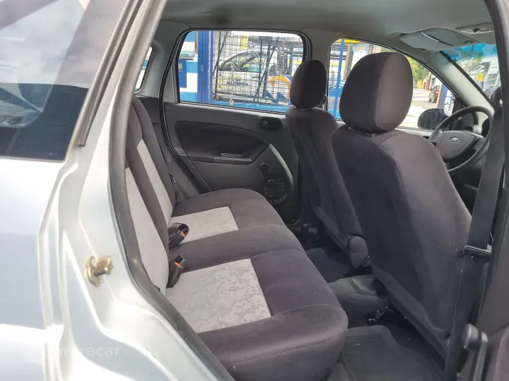FIESTA 1.6 MPI Sedan 8V