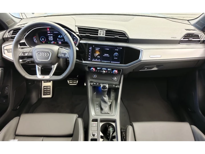 Q3 2.0 40 TFSI GASOLINA PERFORMANCE BLACK QUATTRO TIPTRONIC