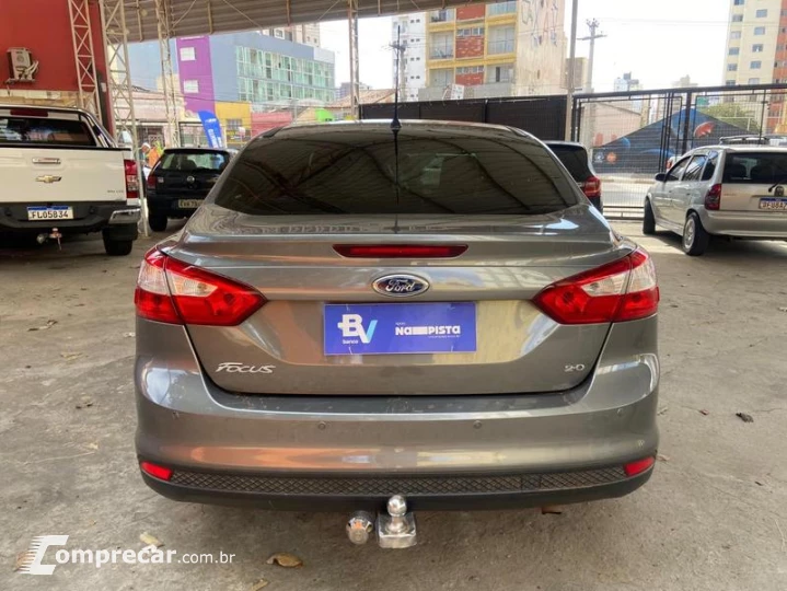 FOCUS SEDAN 2.0 16V 4P