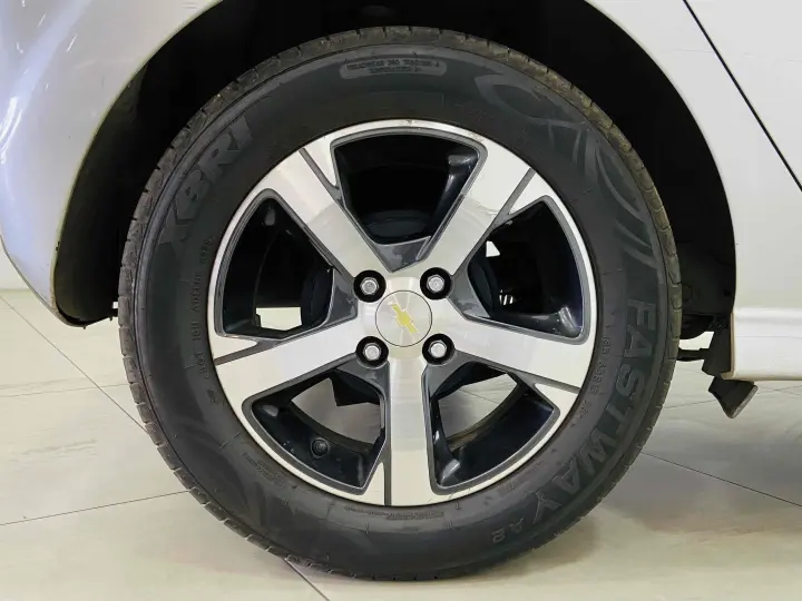 ONIX 1.4 MPFI LTZ 8V FLEX 4P MANUAL