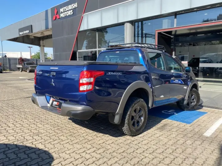 L200 TRITON 2.4 16V Turbo Savana GLS CD 4X4