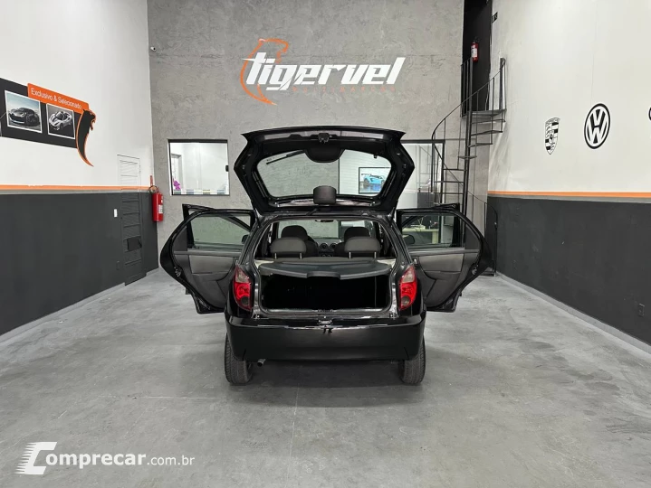 CELTA 1.0 MPFI LT 8V