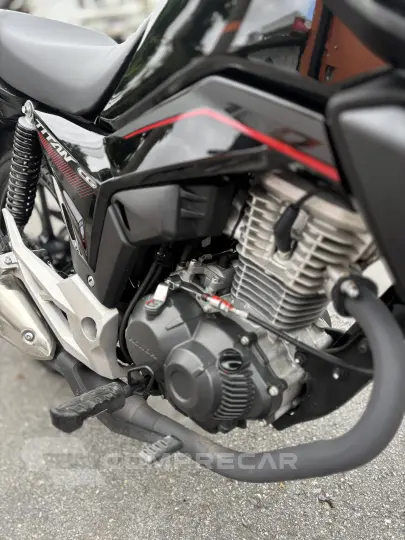 CG TITAN 160 40 anos