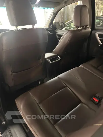 HILUX SW4 2.8 SRX 4X4 7 Lugares 16V Turbo Intercooler