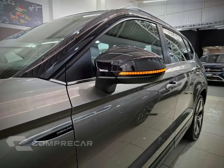 TAOS 1.4 250 TSI TOTAL FLEX HIGHLINE AUTOMÁTICO