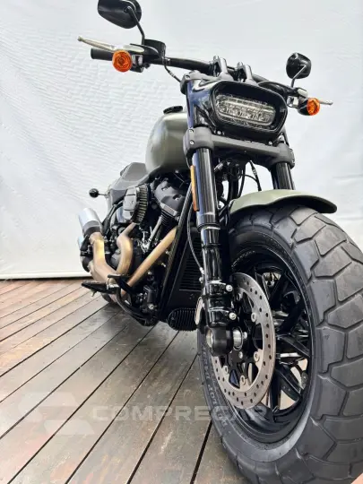 HARLEY-DAVIDSON SOFTAIL FAT BOB 114