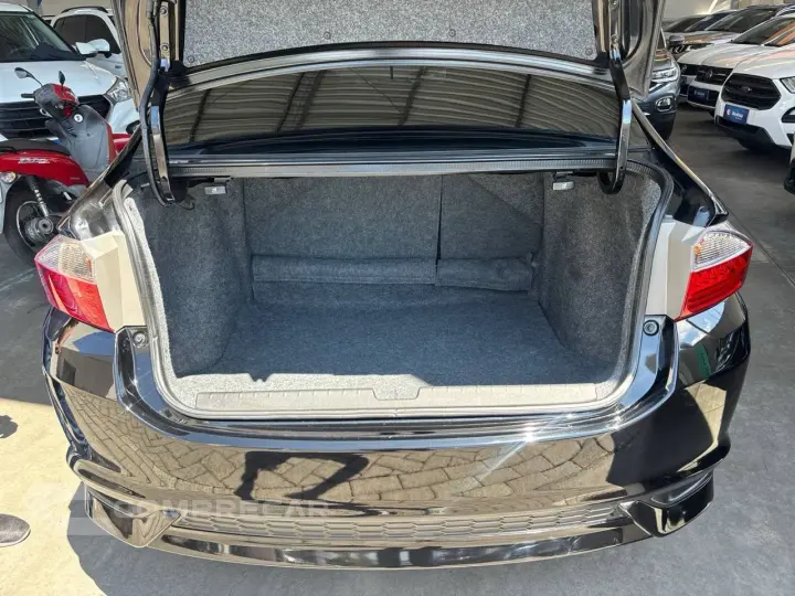 CITY Sedan EX 1.5 Flex 16V 4p Aut.