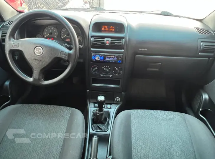ASTRA 2.0 MPFI Advantage Sedan 8V