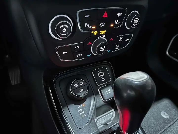 COMPASS 2.0 16V DIESEL LIMITED 4X4 AUTOMÁTICO