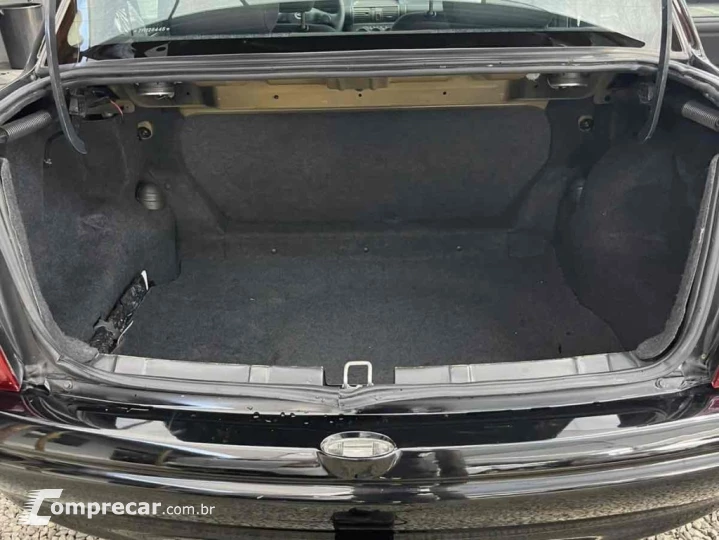 CORSA 1.0 MPFI CLASSIC SEDAN LIFE 8V FLEX 4P MANUAL
