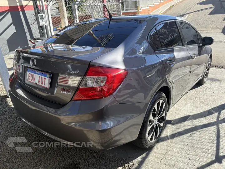 Civic 2.0 16V 4P FLEX LXR AUTOMÁTICO
