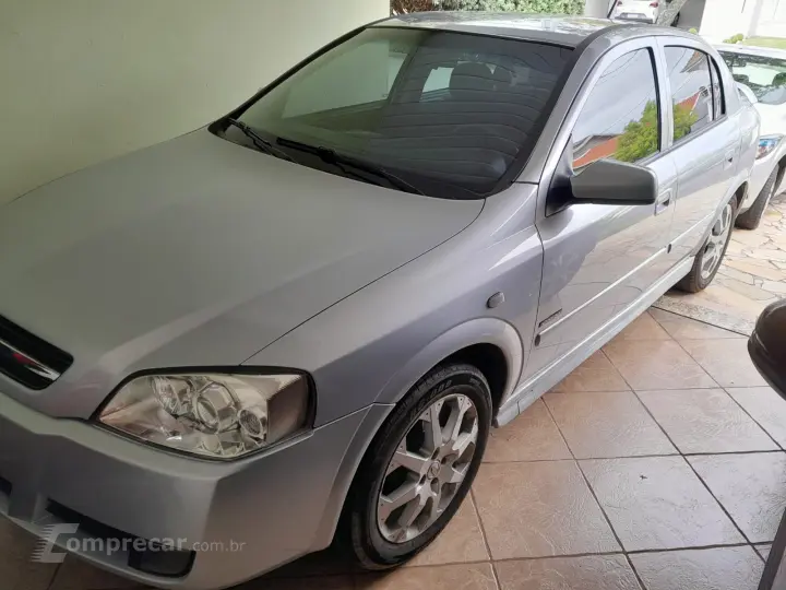 ASTRA 2.0 MPFI Advantage 8V