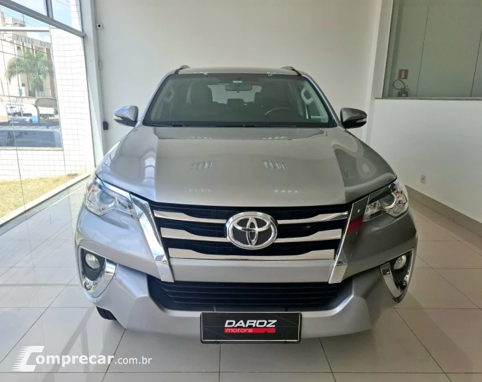 Hilux SW4 SR 4x2 2.7/ 2.7 Flex 16V Aut.
