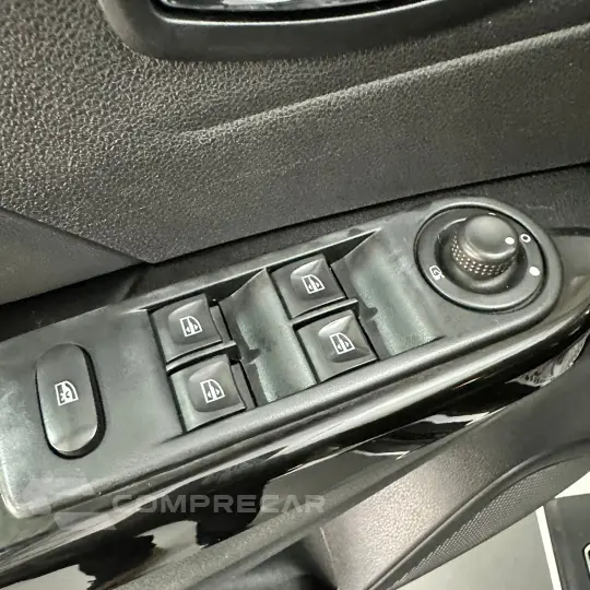 CAPTUR Intense 1.6 16V Flex 5p Aut.