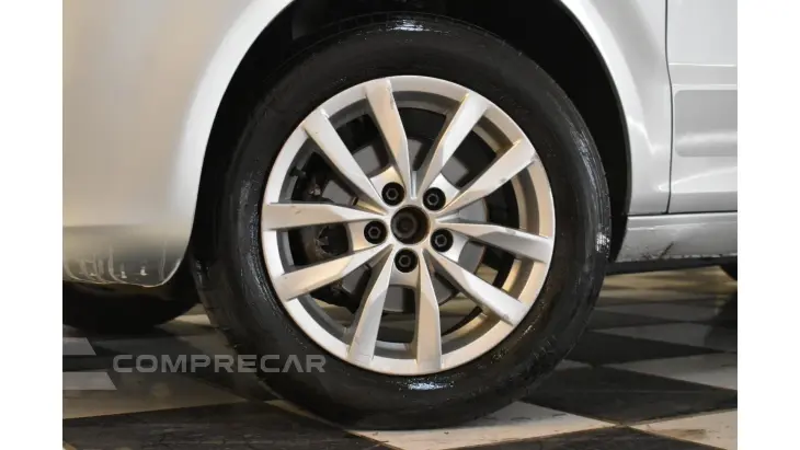 FOX - 1.6 MI ROCK IN RIO 8V 4P MANUAL