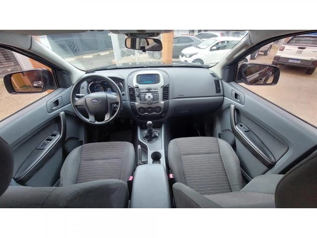 RANGER - 2.5 XLS 4X2 CD 16V 4P MANUAL