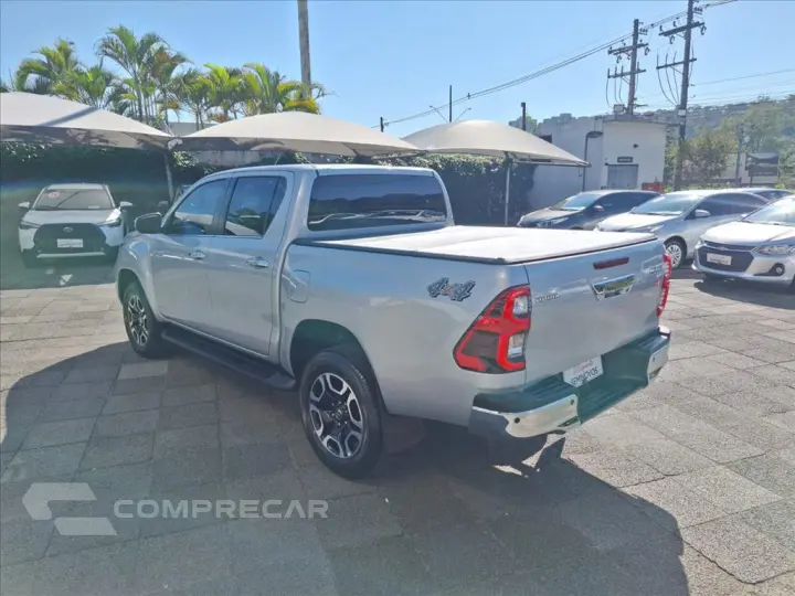 HILUX 2.8 D-4D TURBO DIESEL CD SRX 4X4 AUTOMÁTICO