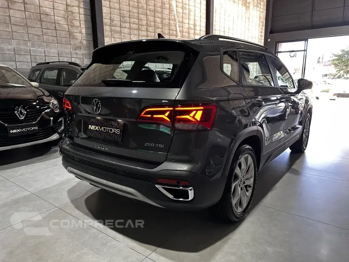 TAOS 1.4 250 TSI TOTAL FLEX COMFORTLINE AUTOMÁTICO