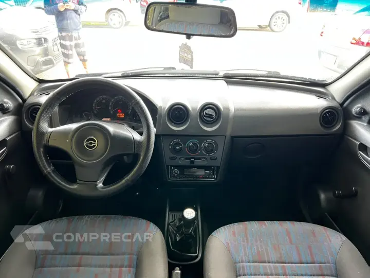 CELTA 1.0 MPFI Life 8V