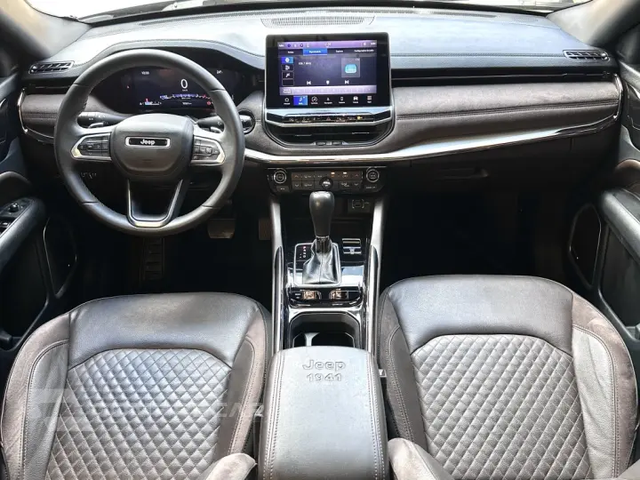 COMMANDER 1.3 T270 TURBO FLEX OVERLAND AT6