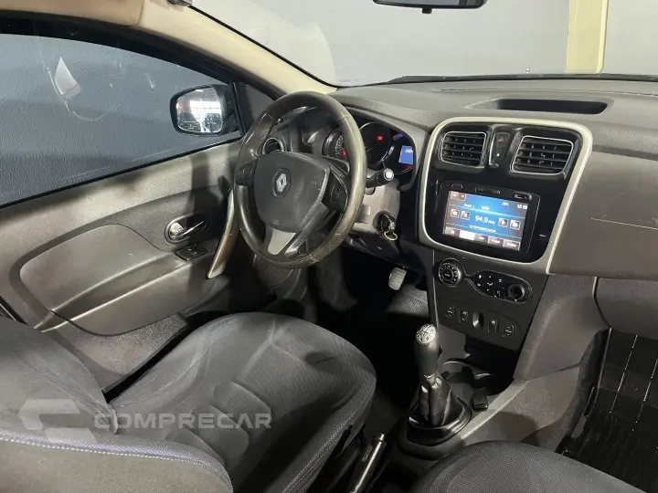 SANDERO 1.6 DYNAMIQUE 8V FLEX 4P MANUAL