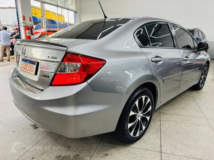 CIVIC LXR 2.0 16V FLEX AUT.